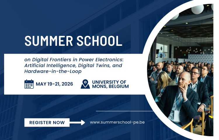 Infografika mówiąca o szkole letniej. Niebieskie tło a z prawej strony zdjęcie sali wykładowej z uczestnikami.